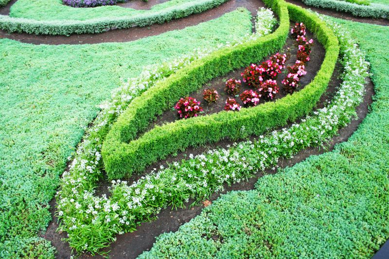 Elegant Garden Designs